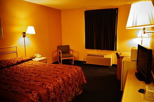 Hometown Inn And Suites Washington ภายนอก รูปภาพ